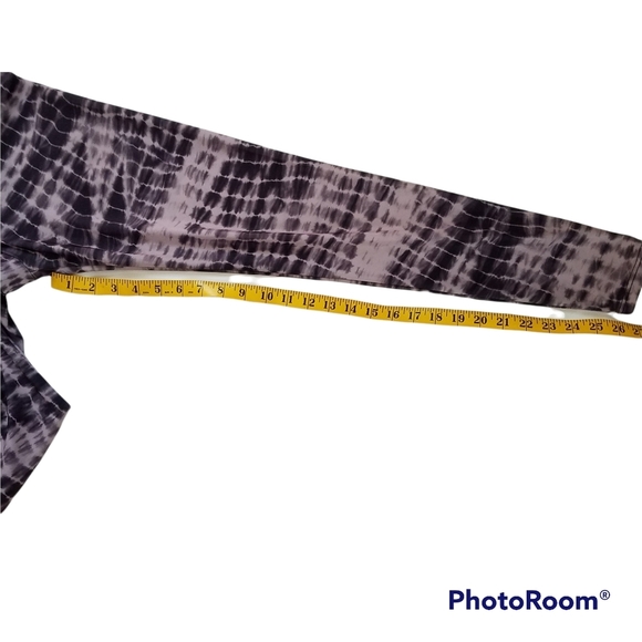 Onzie Leggings XS One With Body Reptile Print Made in USA - Picture 9 of 9